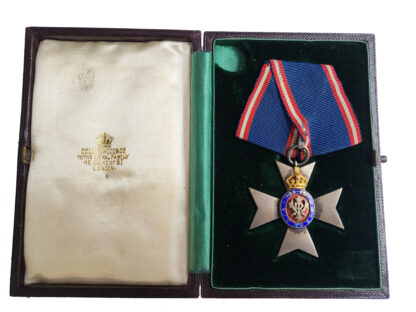 Member of the Victoria Order, 5th Class in Case of Issue